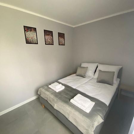 Energylandia Zator Noclegi Apartament Pokoje Do Wynajecia Polanka Wielka Exterior foto